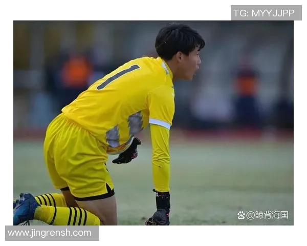 足球明星刻苦训练全程展现力量与速度兼备的激情瞬间